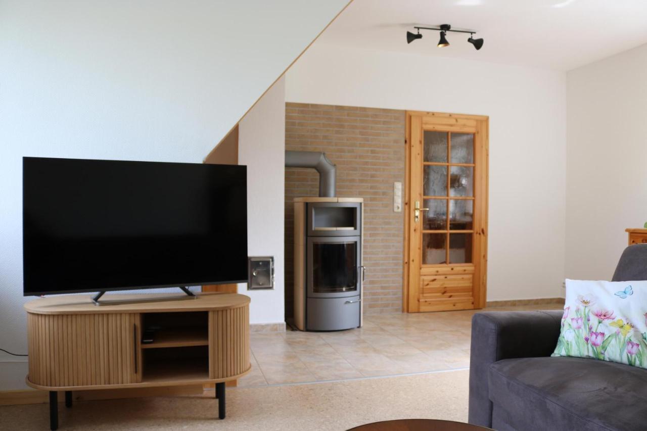 Kleines Haus Am Feld Villa Rehna Bagian luar foto